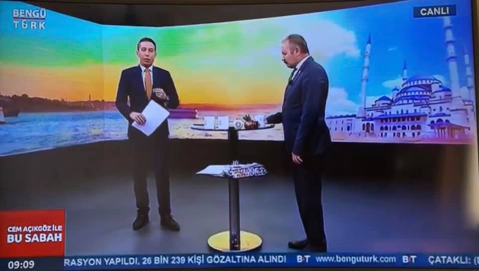 BENGÜ TÜRK TV DE Kİ  CANLI YAYIN